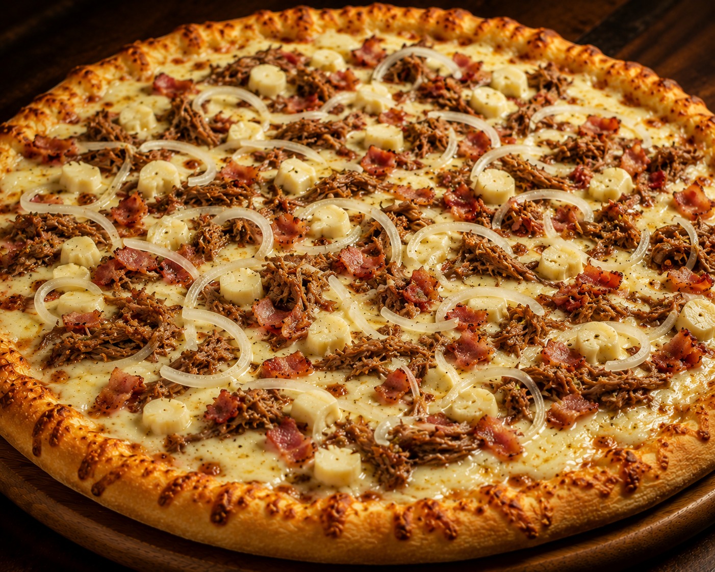 Pizza Nordestina I — Carne seca, cebola, palmito, bacon e mussarela